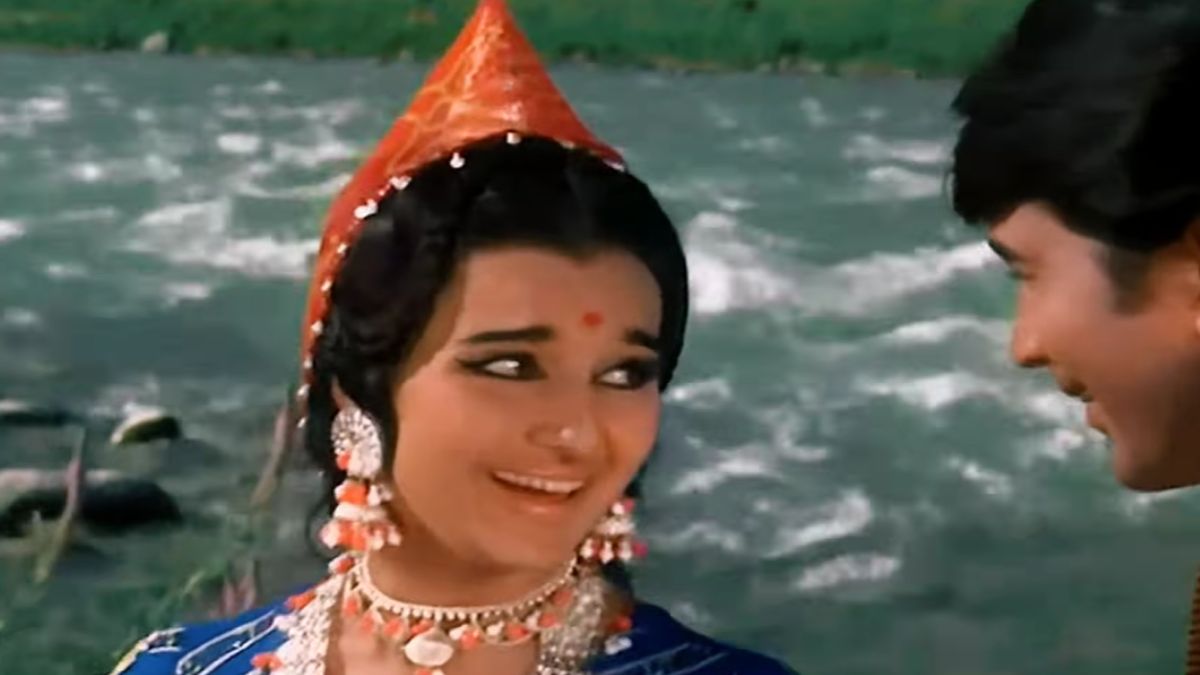 Tere Karan Mere Sajan song