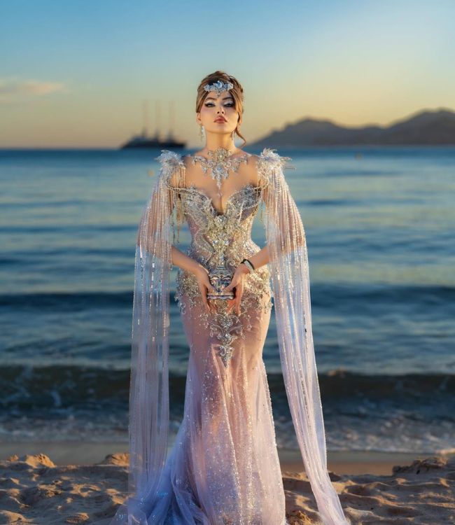 Urvashi Rautela Cannes Look (2)