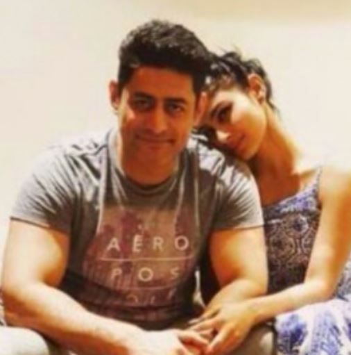 mouni roy and mohit raina  (1)