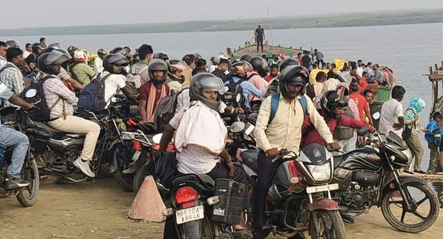 Bhagalpur Vikramshila Bridge Collapse Surges Ganga Waterway Use (1)
