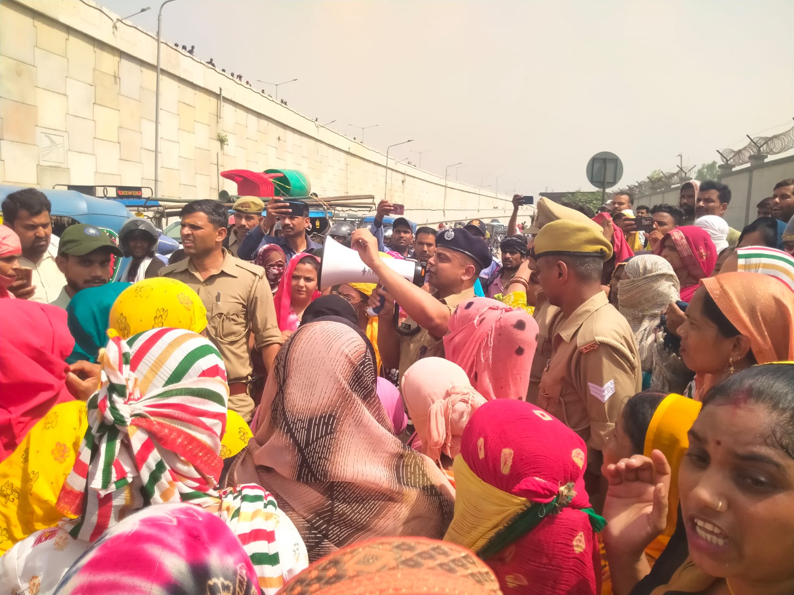 kanpur workers protest kanpur workers protest