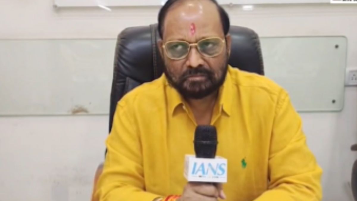 fwice president warn bollywood  (2)
