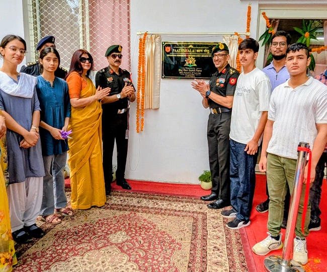 मेरठ में सैनिक परिवारों के बच्चों के लिए बड़ी पहल, खास 'पाठशाला' में करेंगे विभिन्न परीक्षाओं की तैयारी - gyan setu study center opens in meerut mh for indian army ...