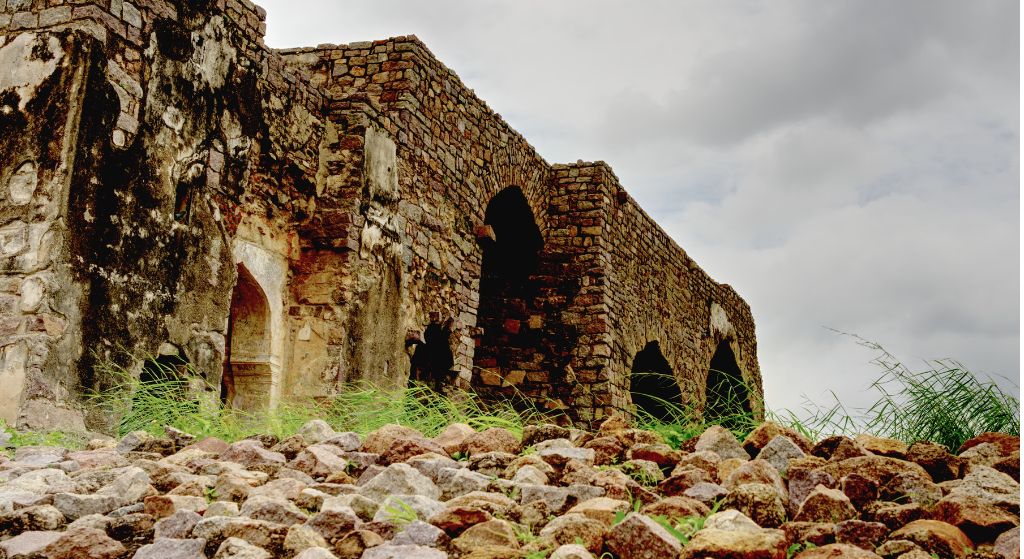colossal Tughlaqabad Fort