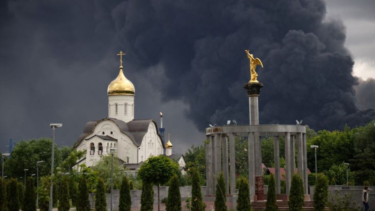 Ukrainian Drone Hits Russian Refinery (1)