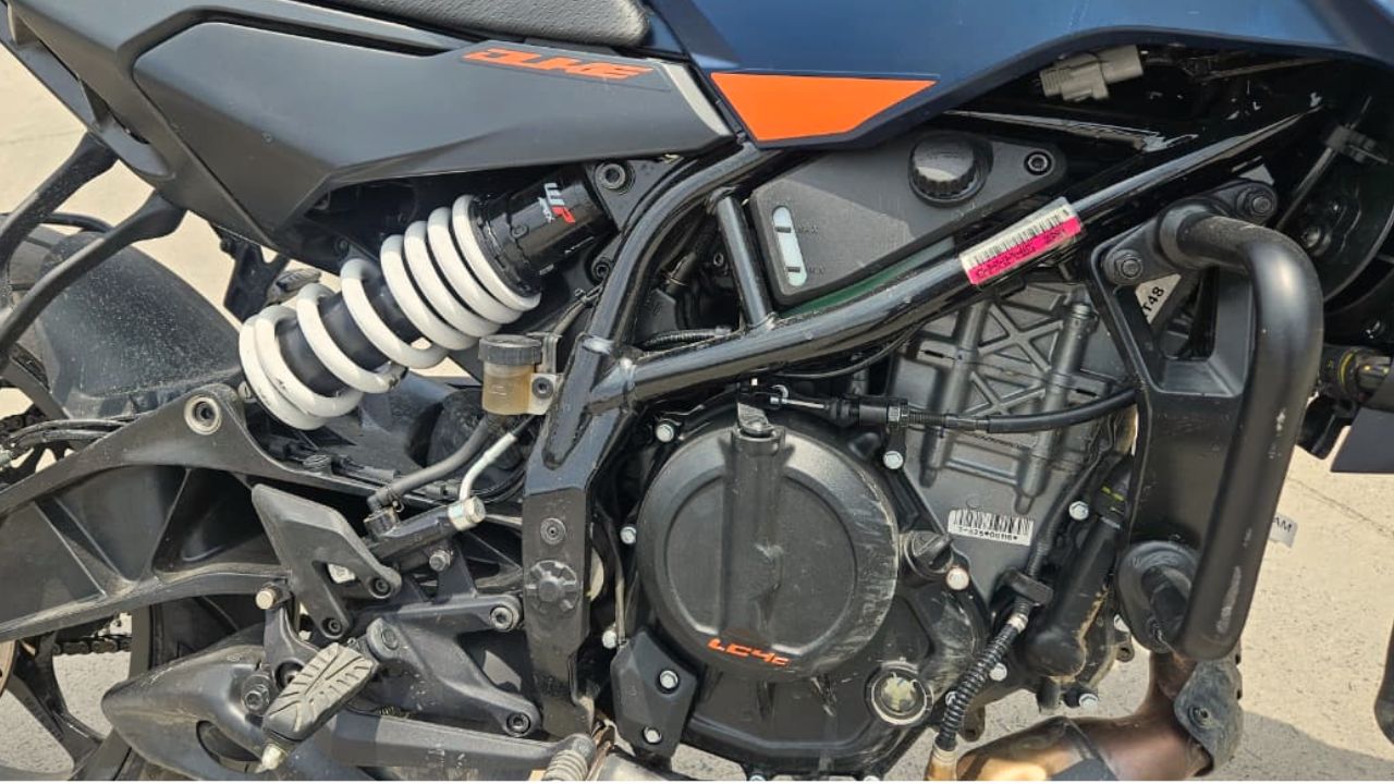 KTM Duke 390 jagran 21026