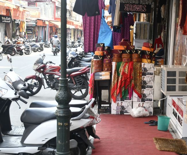 Encroachment on the footpath by shopkeepers in Paltan Bazar