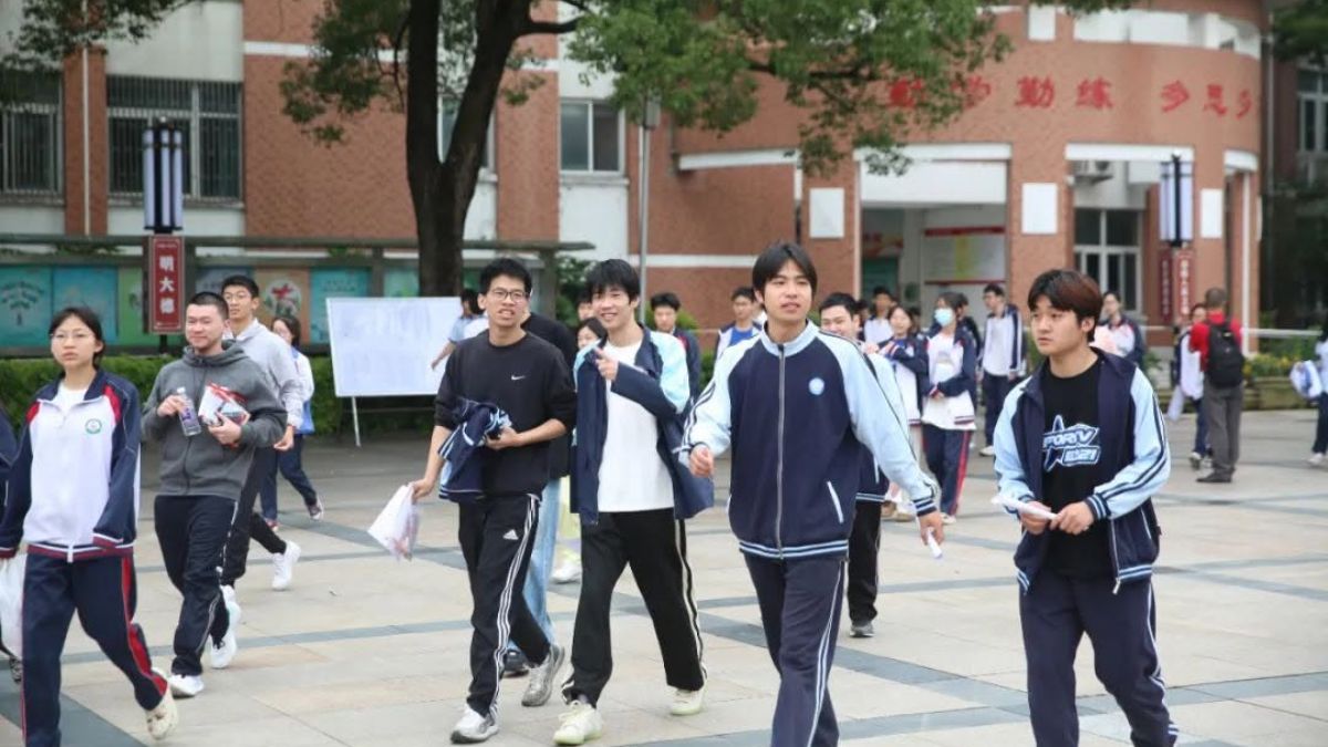 Gaokao Exam (1)