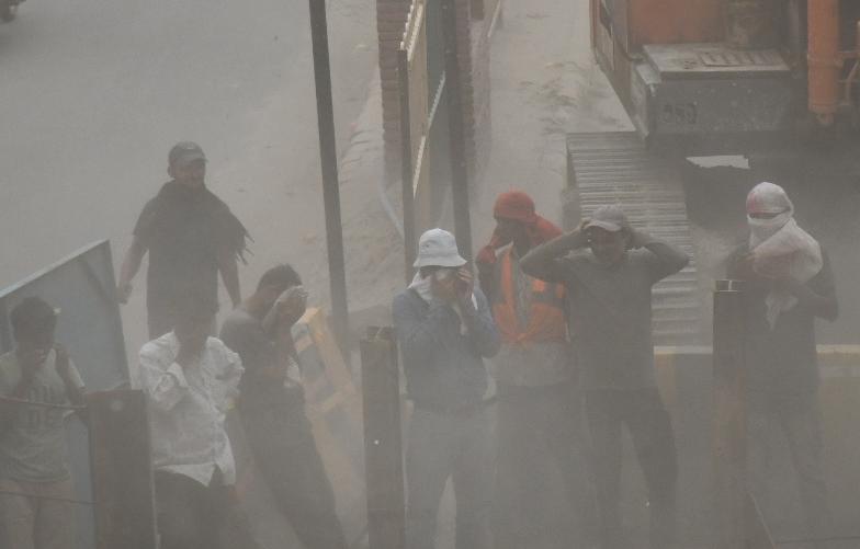 delhi storm and rain