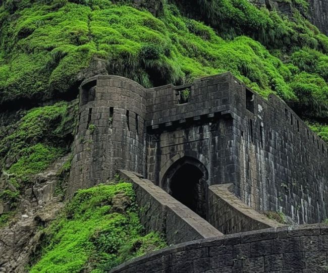 lohagad fort