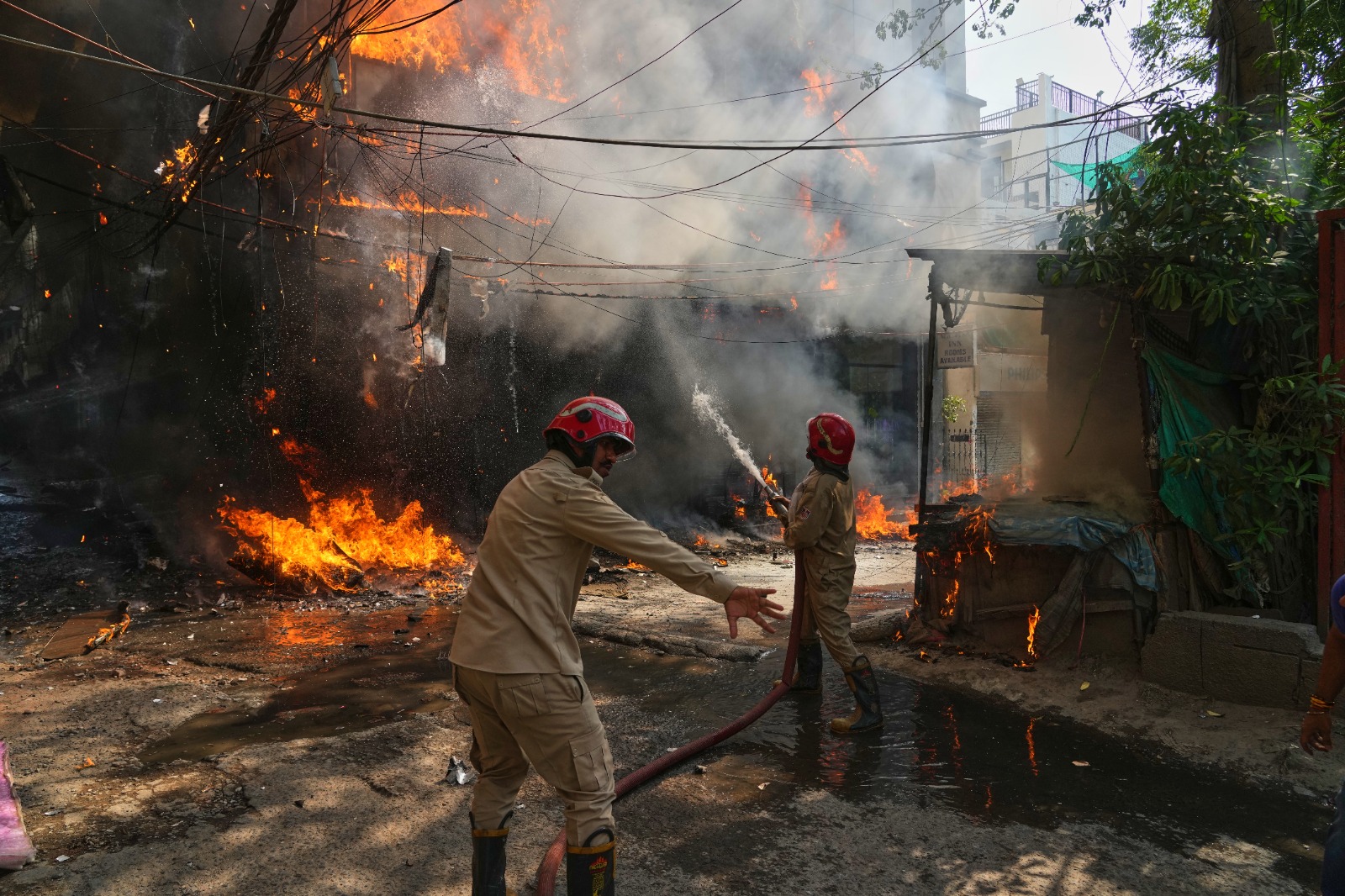 Delhi fire 6