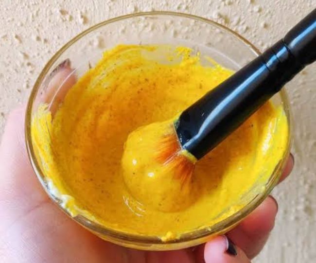 DIY yogurt face mask