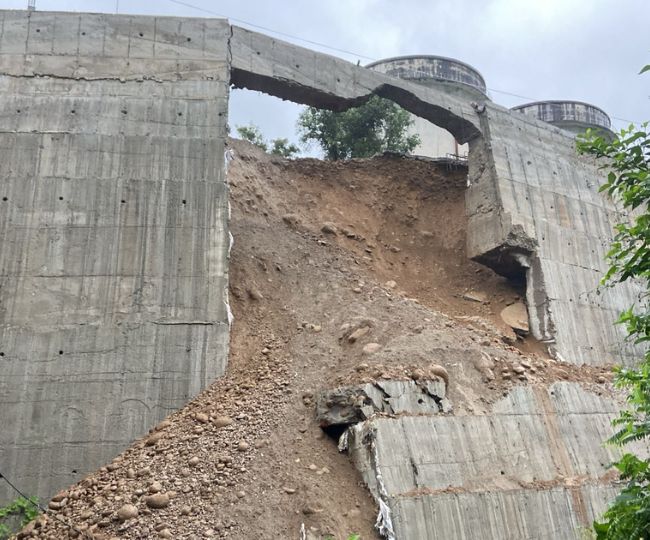 Tanda Landslide
