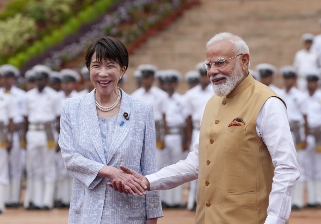 modi with japanise pm