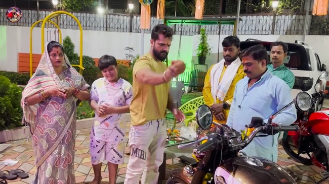 Khesari Lal Yadav 4