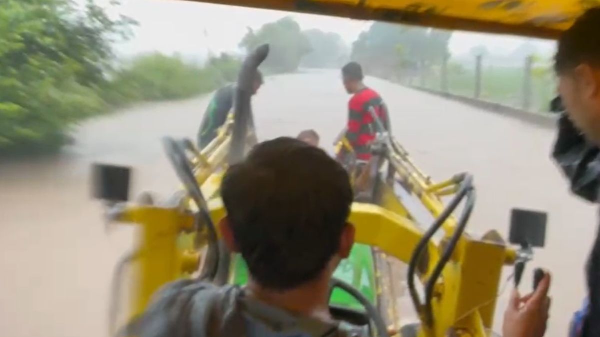 gijrat flood (4)