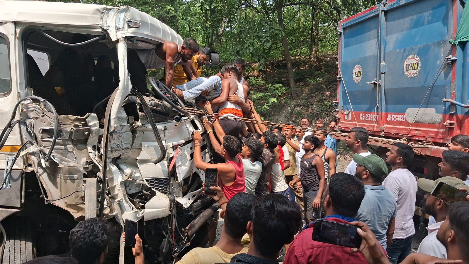 Koderma accident 4
