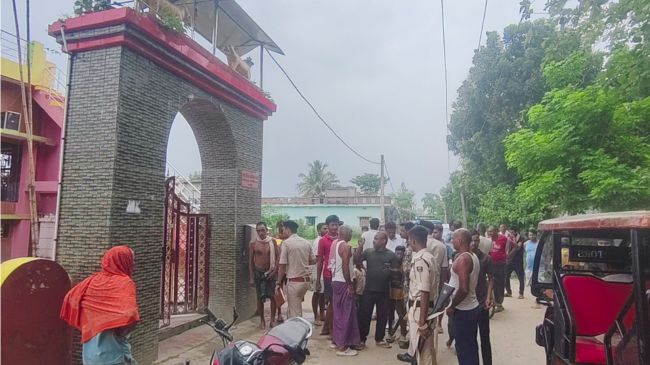 Bhagalpur Kalika Temple 24kg Silver Idol Stolen CCTV Captures Thief (2)