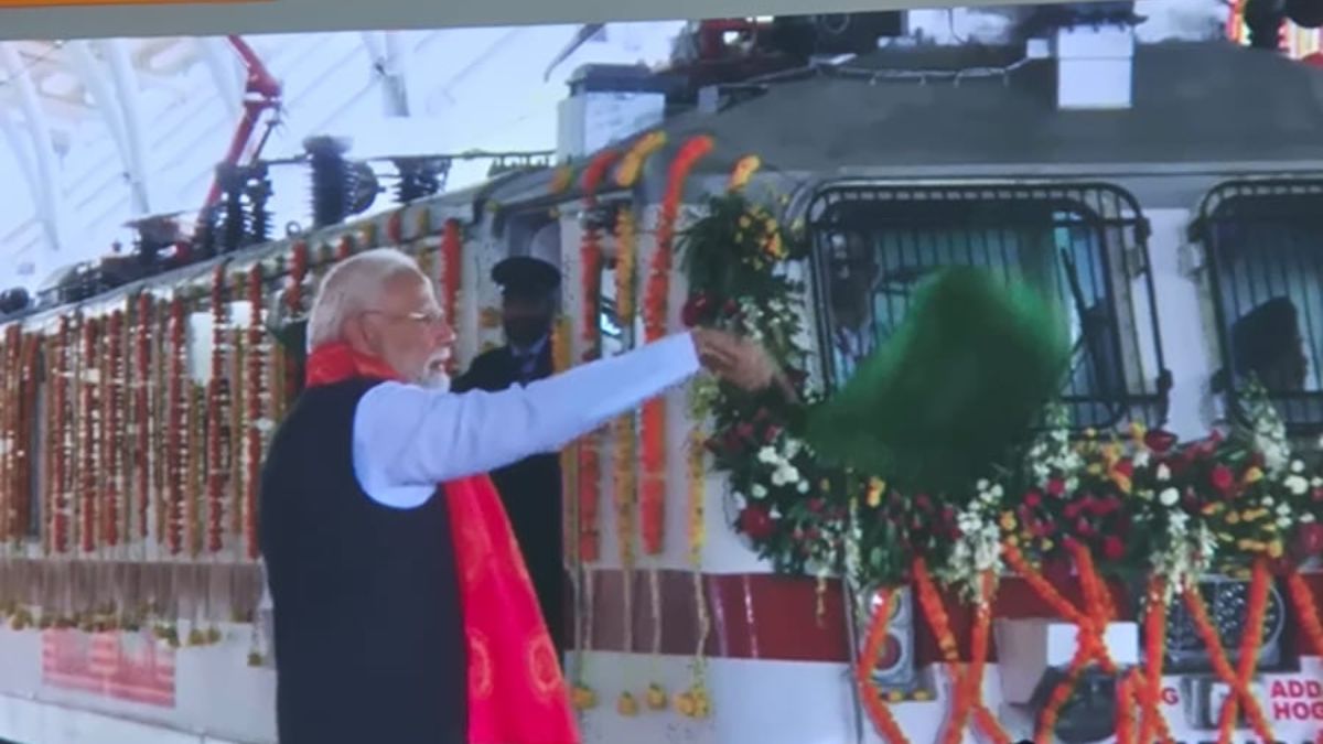 PM Modi flag
