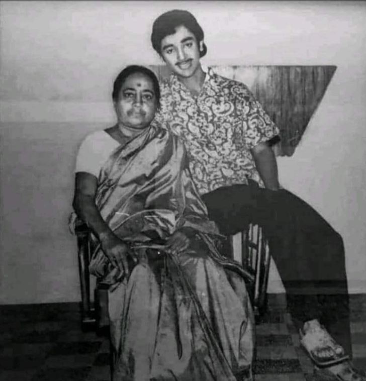 Kamal haasan with his mother