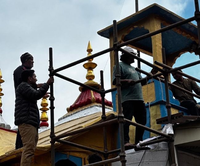 Badrinath Temple Roof
