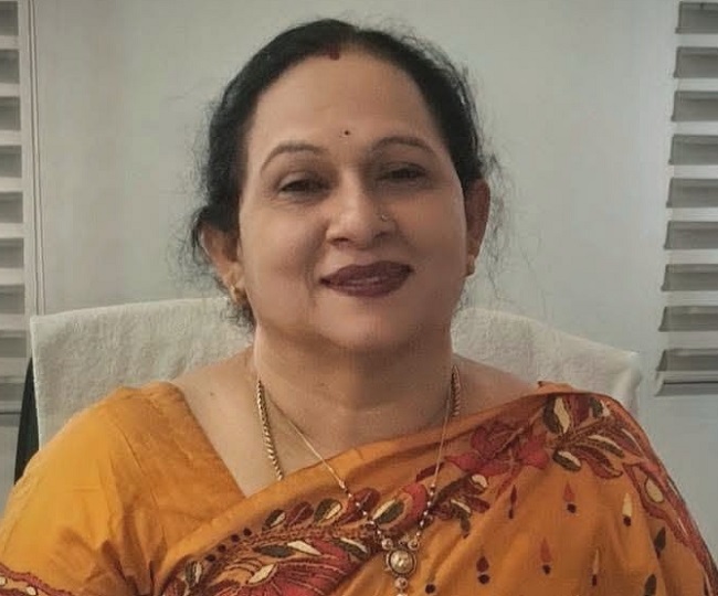 Dr Sarita