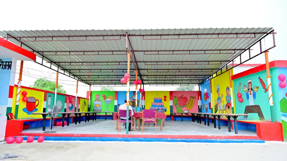 hardoi school