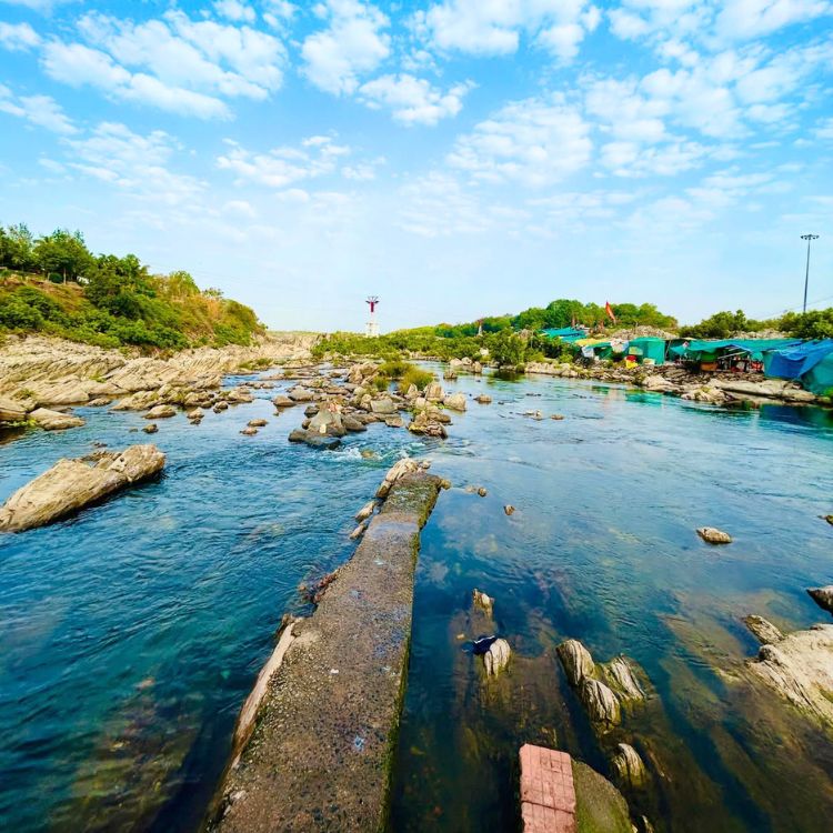 Marble Rocks Bhedaghat