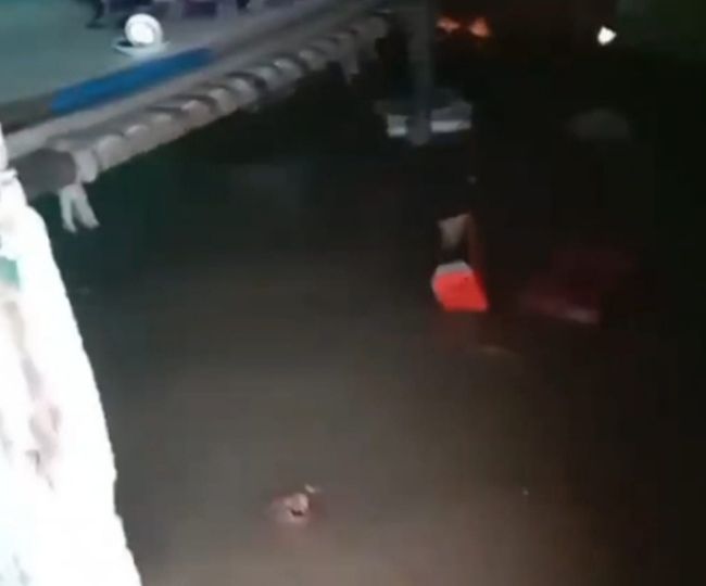 Rain water enter in house
