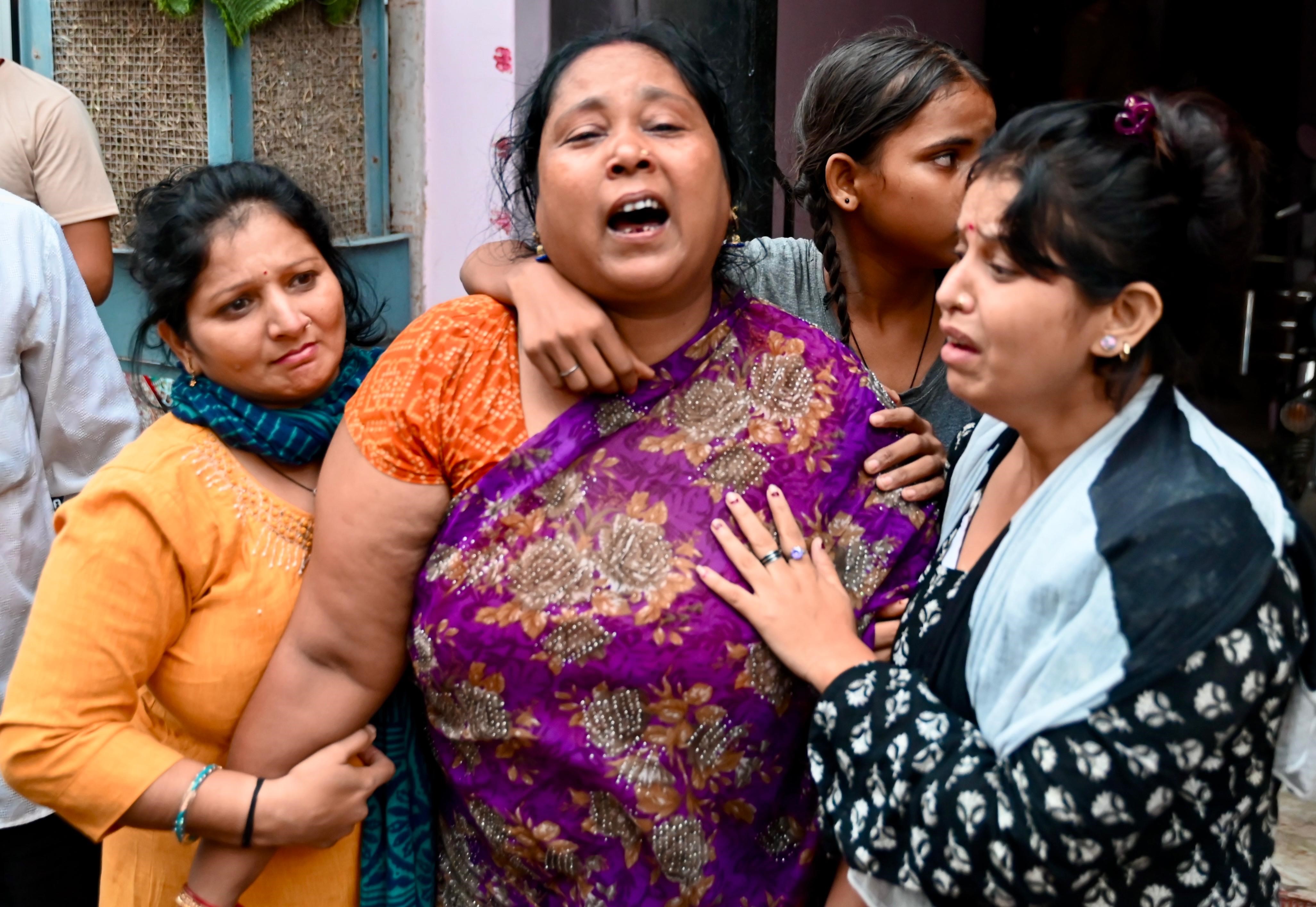 kanpur couple found dead