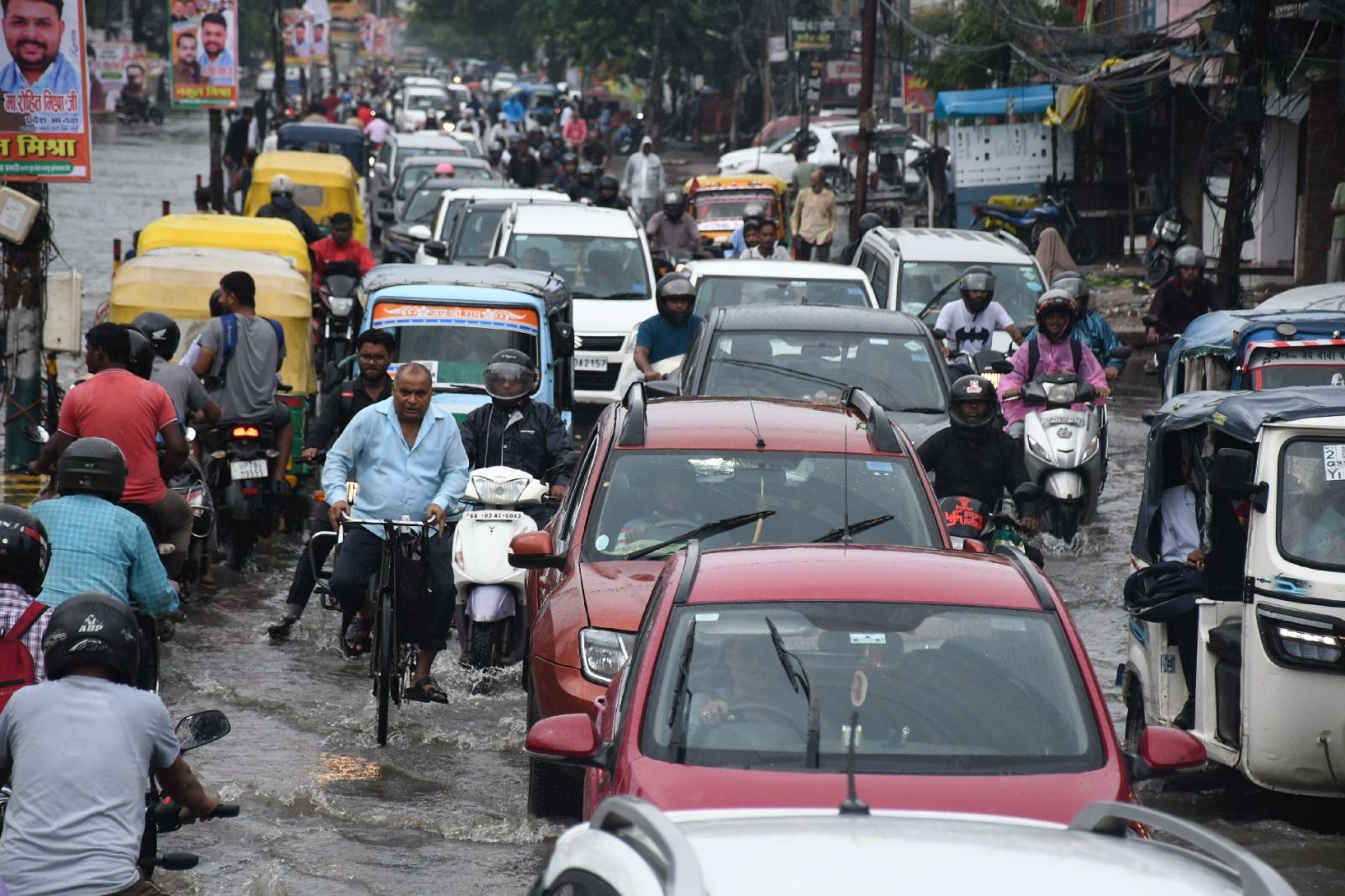 Kanpur Heavy Rain Waterlogging